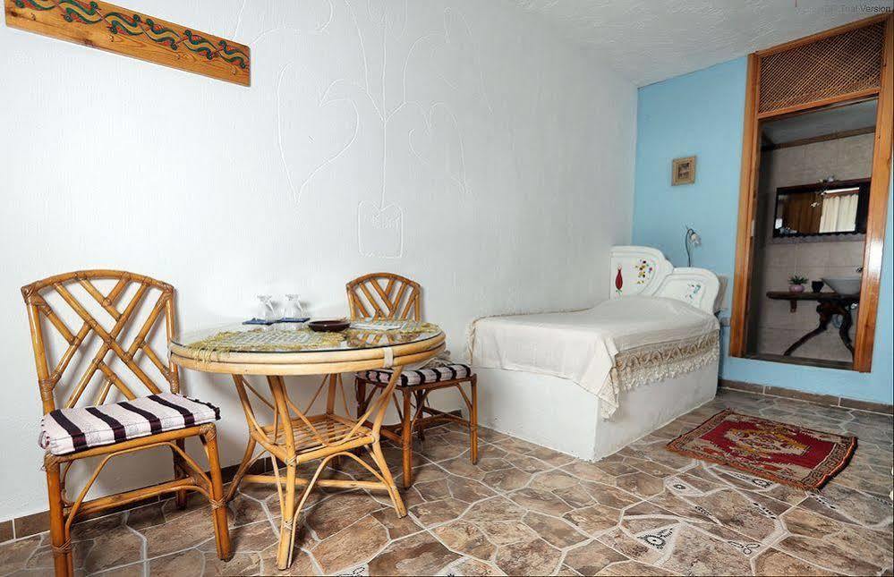 Mavi Keci Hotel Mordogan Luaran gambar